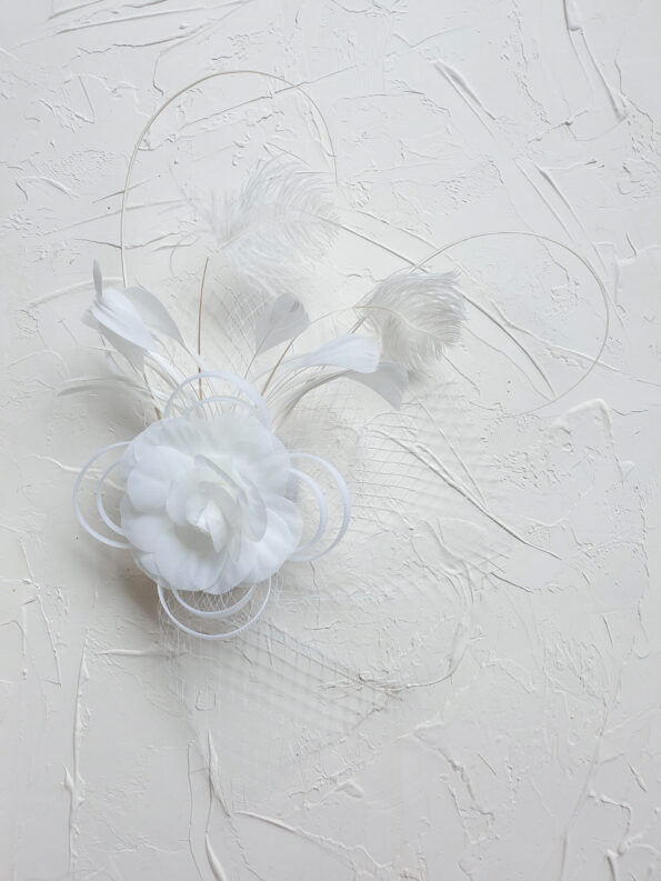 HMV-201900014-White-Feathered-Veil-White
