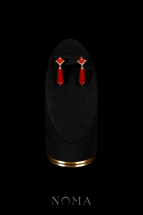 JJW-202400012-Heritage-Pear-Jade-Earrings-18k-Yellow-Gold-Red-Jade