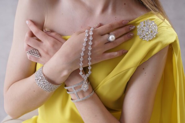 PJW-201900058-Twist-Halo-Pearl-12-mm-Ring-Rhodium-White-Gold-White-Pearl-Adjustable-1