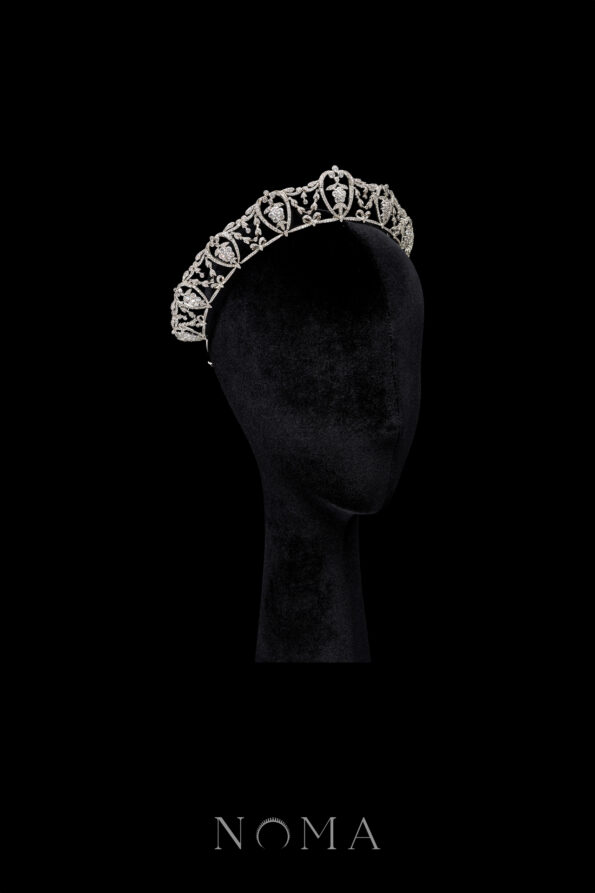 WDC-202500002-Curved-Vinery-Crown-Rhodium-White-Gold-1
