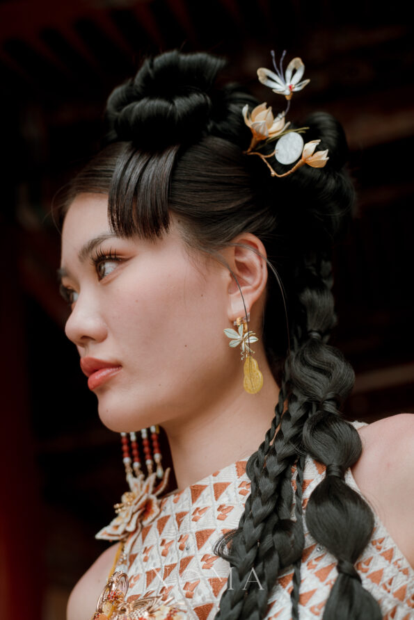 CHN-202500112-ET-Carved-Unique-Gourd-Jade-Wave-Earrings-Doff-Gold-Yellow-Jade-2