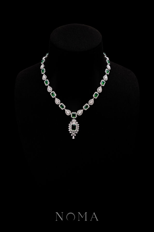 DJW-202400060-Luxurious-Beauty-Necklace-Rhodium-White-Gold-Emerald