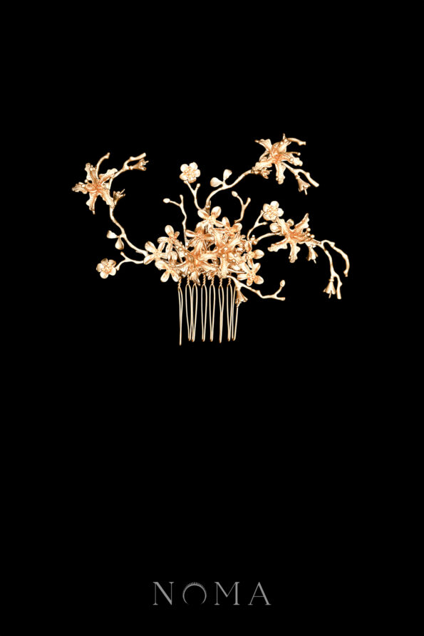 925-202400010-Curvature-Orchid-Haircomb-Doff-Gold