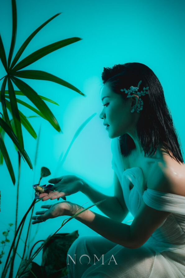 ACC-202300017-Bird-Chirping-in-the-Garden-Earpiece-White-Gold-Left-3