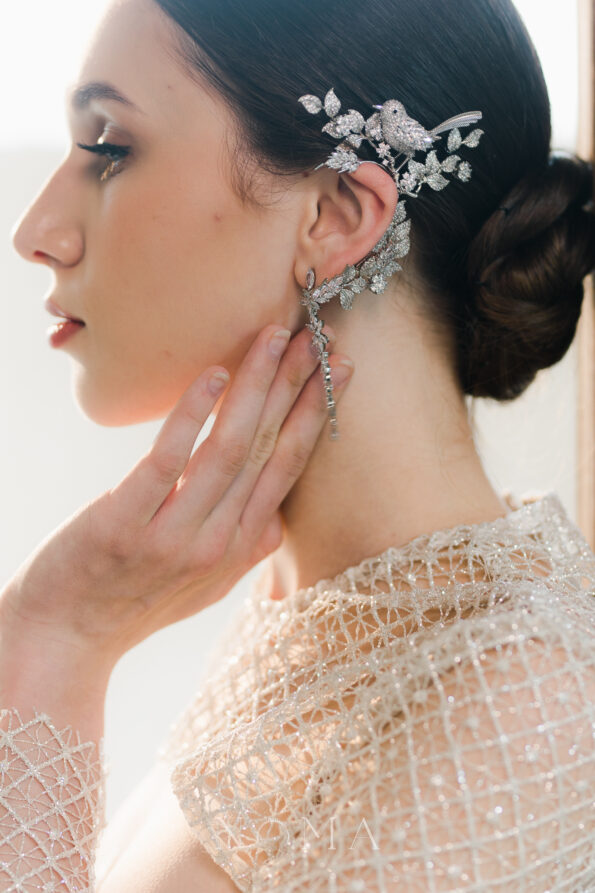 ACC-202300017-Bird-Chirping-in-the-Garden-Earpiece-White-Gold-Left-4