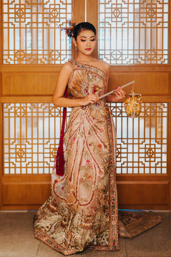 CHN-202300089-Crane-Harmony-Lantern-Gold-1