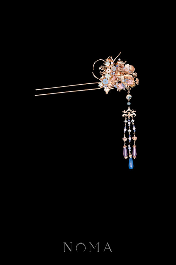 CHN-202400107-Pagoda-Ginkgo-Grass-Hairpin-Gold-Blue-Left