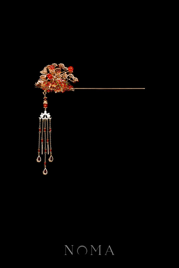 CHN-202400175-Pagoda-by-the-Lotus-Pond-Hairpin-Gold-Ruby-1