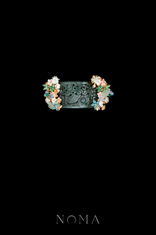 CHN-202400180-Carved-Peacock-Floral-Turquoise-Jade-Cuff-Gold-Jade