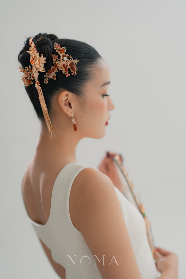 CHN-202400265-Floral-Branch-Butterfly-Side-HairvineBrooch-Gold-Ruby-1