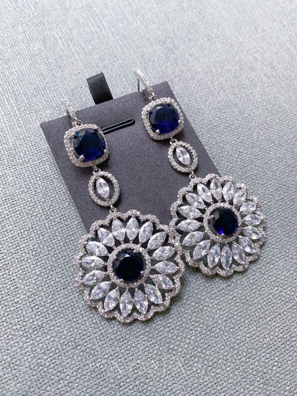 DJW-202100022-Eye-Turner-Earrings-Rhodium-White-Gold-Sapphire-1