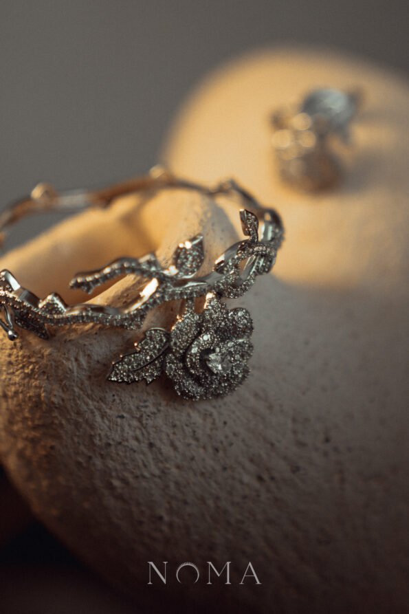 DJW-202400087-Nature-Paved-Rose-Bangle-Rhodium-White-Gold-3