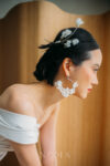 FLR-202400033-CC-Sweet-Pea-Modern-Haircomb-White-Silver-White
