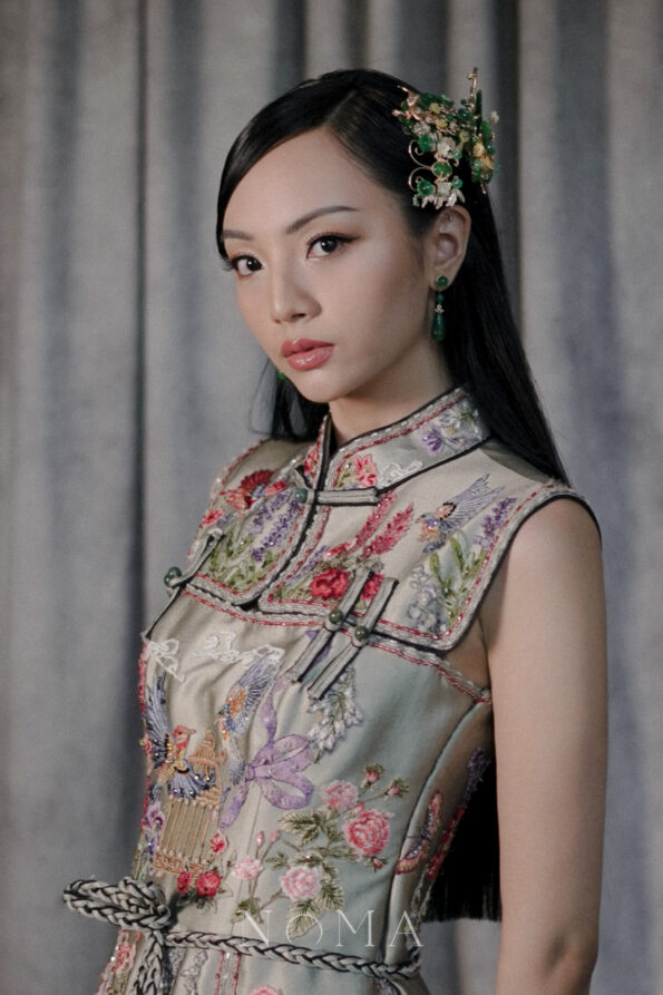 JJW-202400042-Simple-Carved-Pear-Jade-Earrings-18k-Yellow-Gold-Jade-1