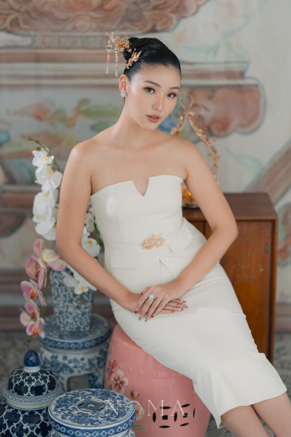 JJW-202400045-Oval-Jade-Pear-Deco-Ring-Rhodium-White-Gold-White-Jade-Adjustable-1