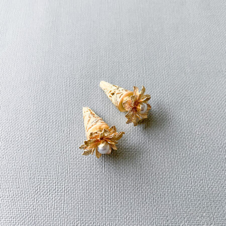 Dewata Floral Suweng Earrings - Doff Gold