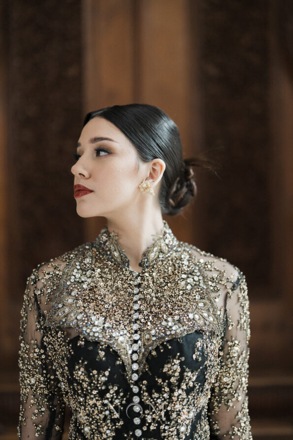 ANG-202200010-Dewata-Floral-Suweng-Earrings-Doff-Gold-5