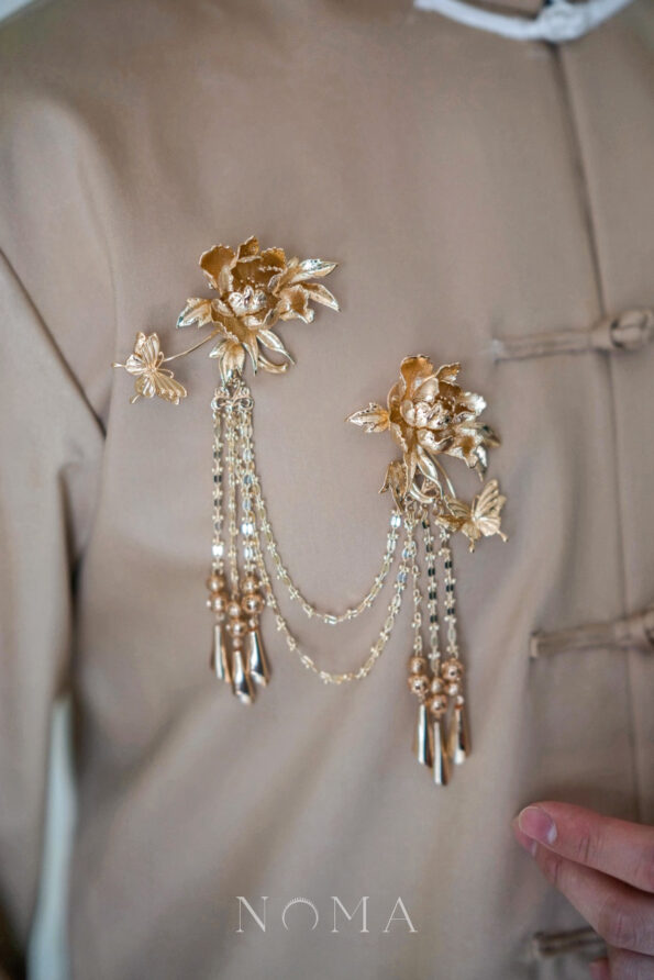 CHN-202600013-Lunar-Golden-Peony-Chain-Brooch-18k-Yellow-Gold-1